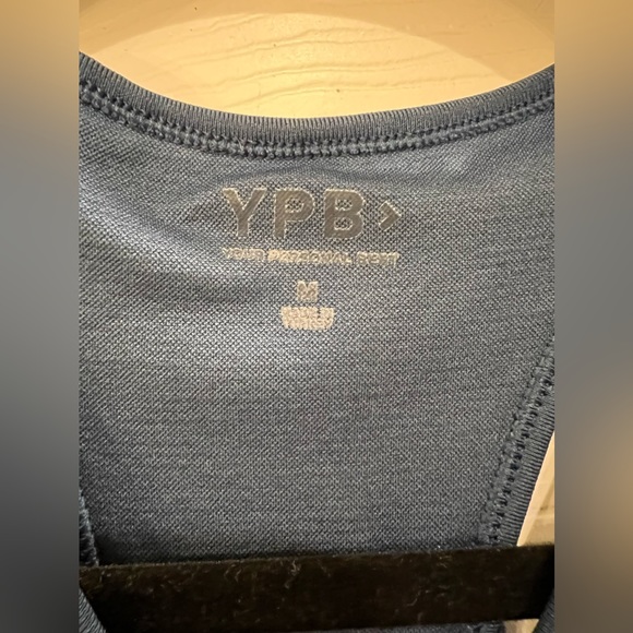 seamlessCORE Ribbed Tank - Picture 3 of 3